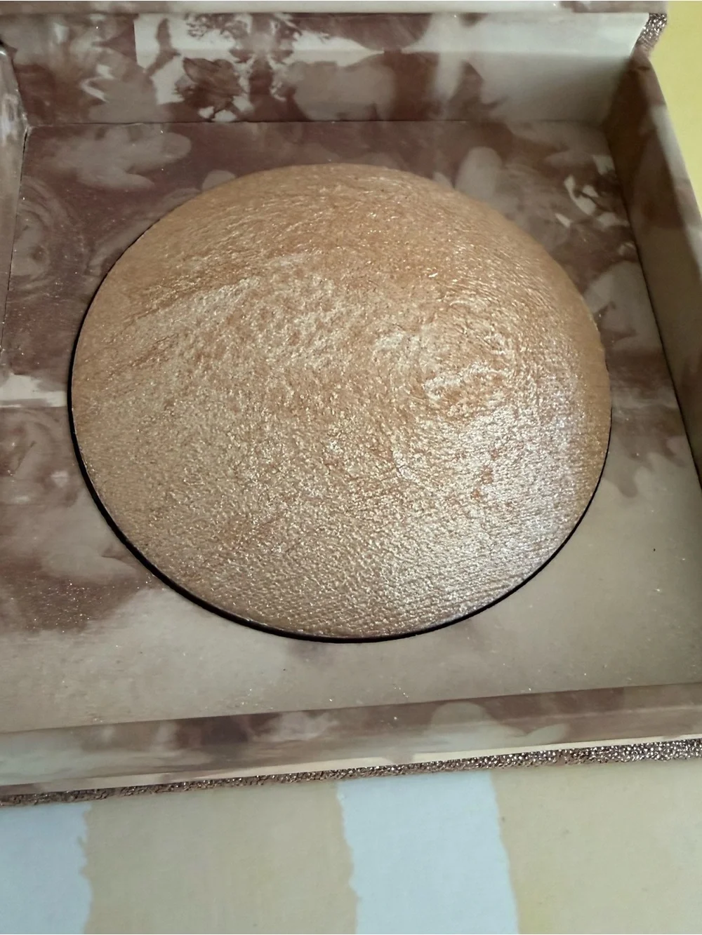 Urban Decay Naked Illuminated Shimmering Powder Face & Body in Luminous
